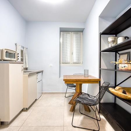 Bentzi...Boutique Apartment In Pangrati, Superior Suite เอเธนส์ ภายนอก รูปภาพ