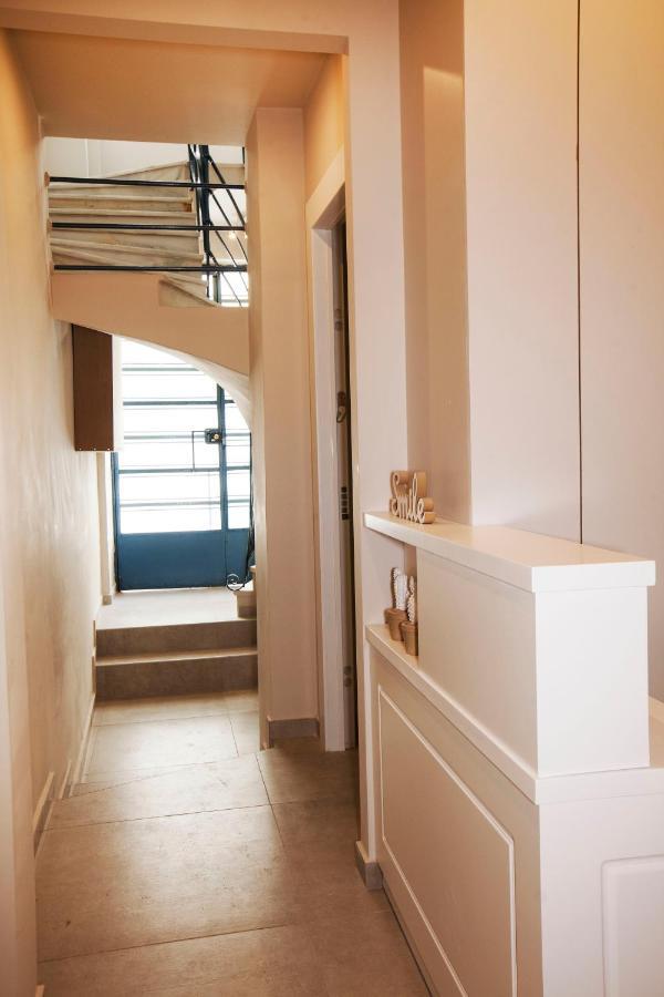 Bentzi...Boutique Apartment In Pangrati, Superior Suite เอเธนส์ ภายนอก รูปภาพ
