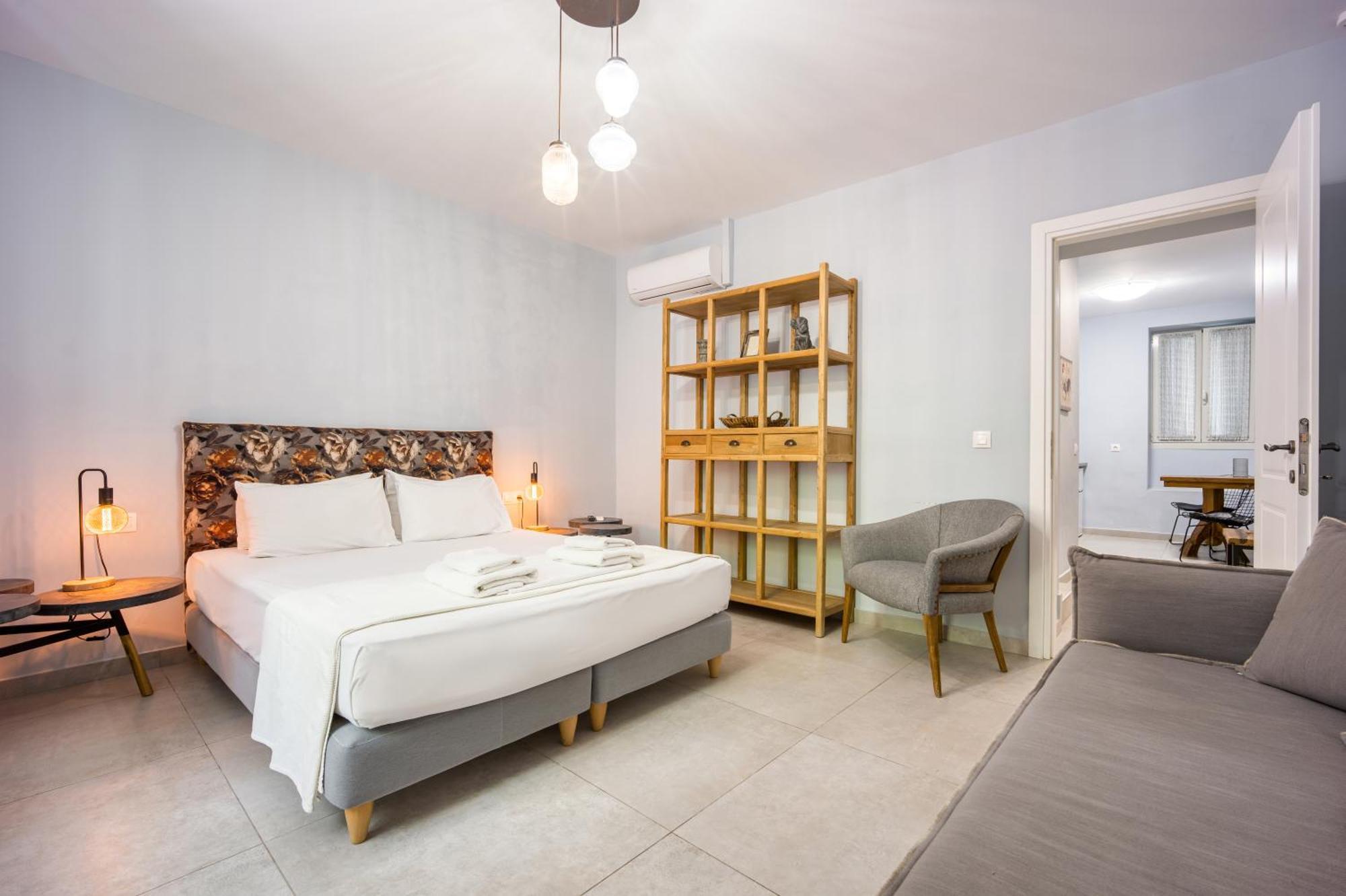 Bentzi...Boutique Apartment In Pangrati, Superior Suite เอเธนส์ ภายนอก รูปภาพ