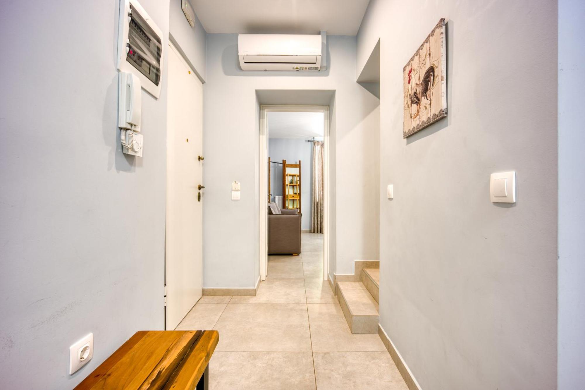 Bentzi...Boutique Apartment In Pangrati, Superior Suite เอเธนส์ ภายนอก รูปภาพ