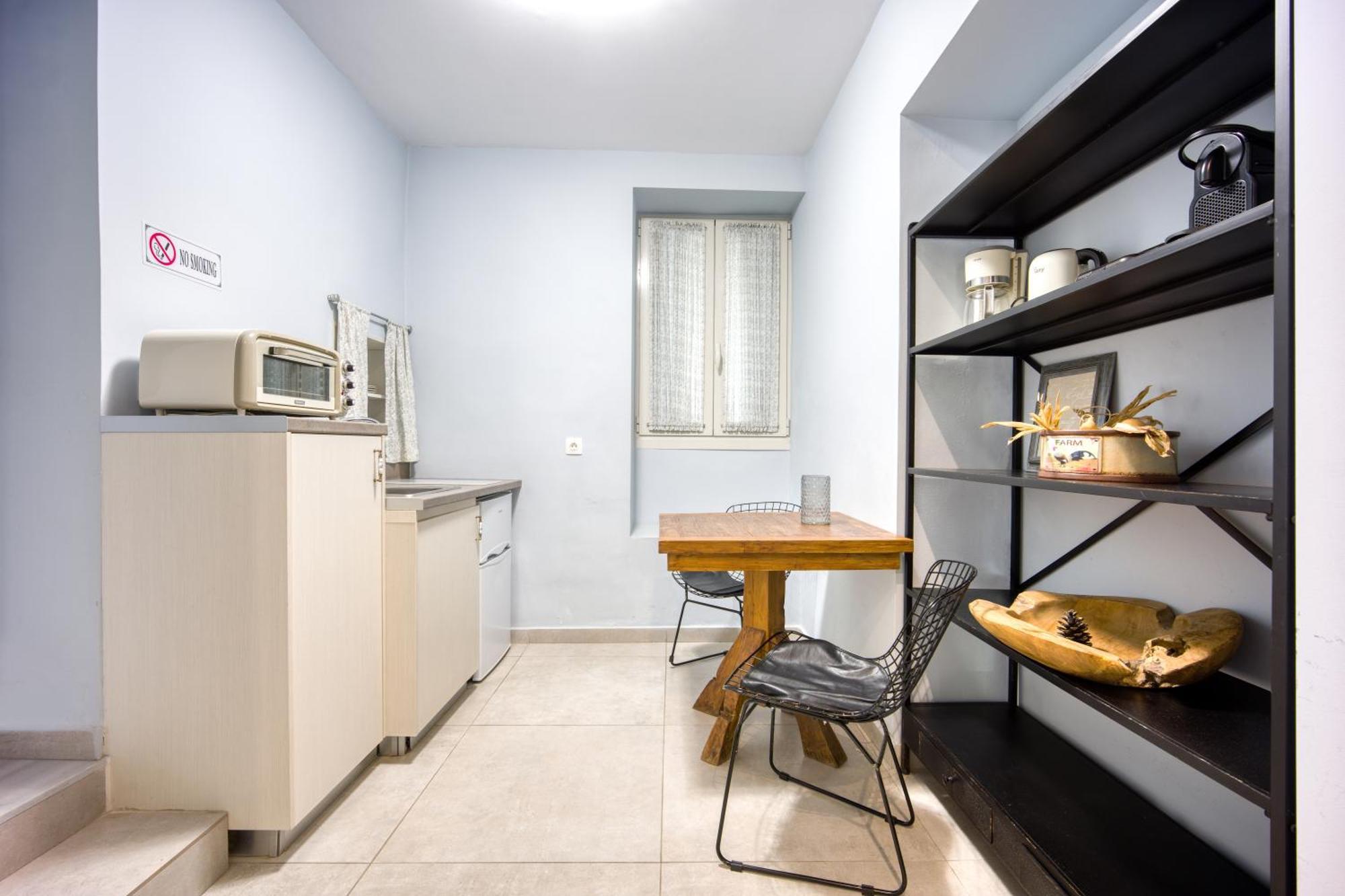 Bentzi...Boutique Apartment In Pangrati, Superior Suite เอเธนส์ ภายนอก รูปภาพ
