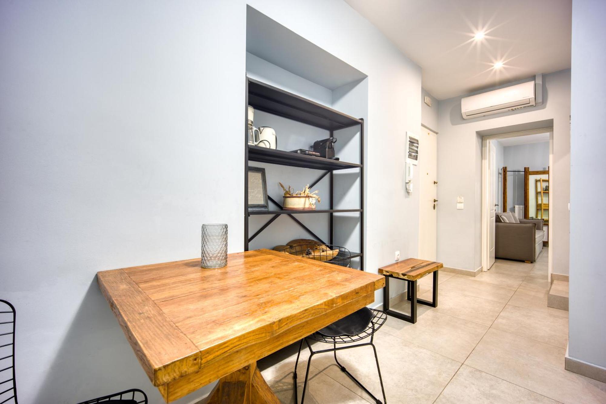 Bentzi...Boutique Apartment In Pangrati, Superior Suite เอเธนส์ ภายนอก รูปภาพ
