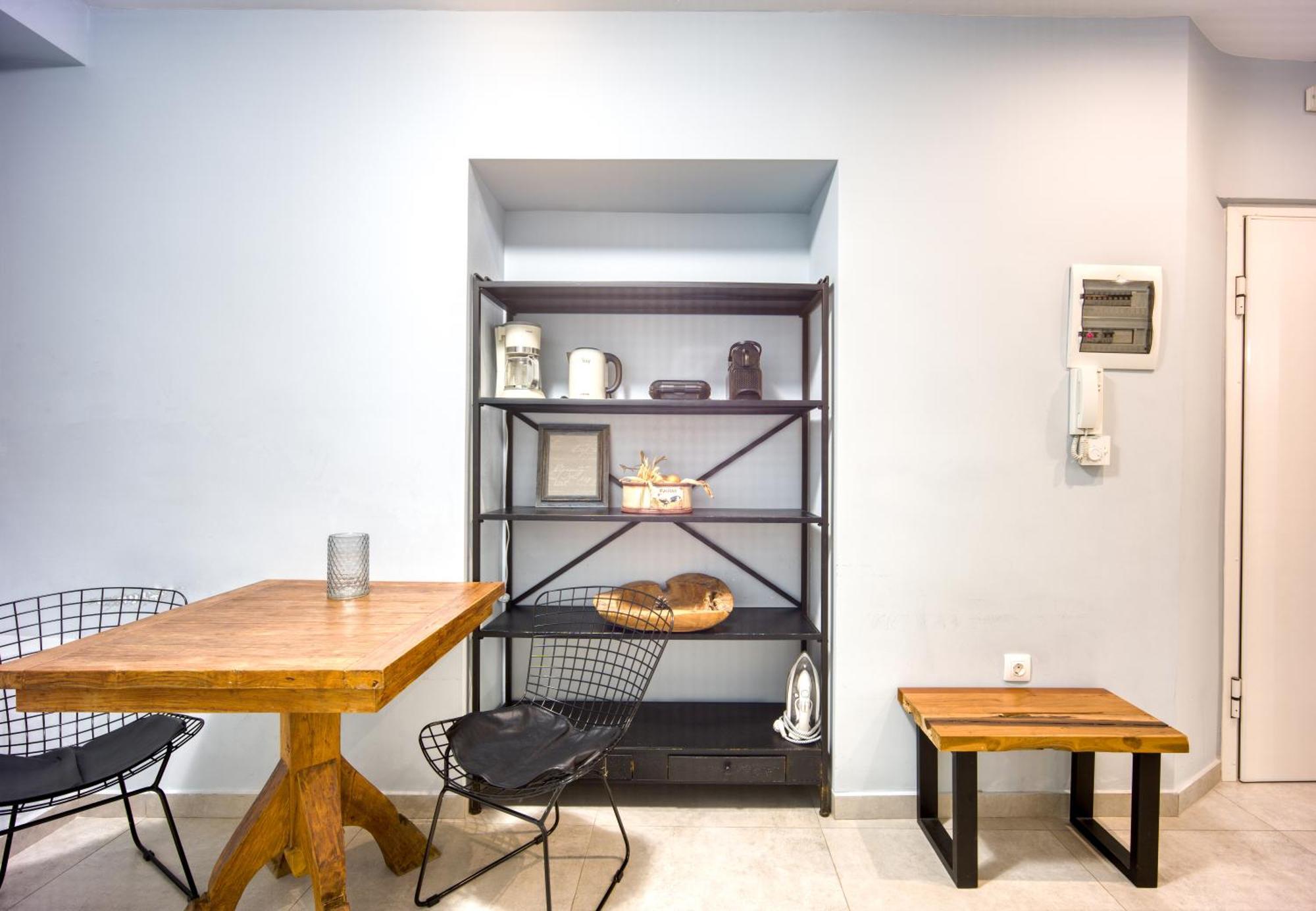 Bentzi...Boutique Apartment In Pangrati, Superior Suite เอเธนส์ ภายนอก รูปภาพ