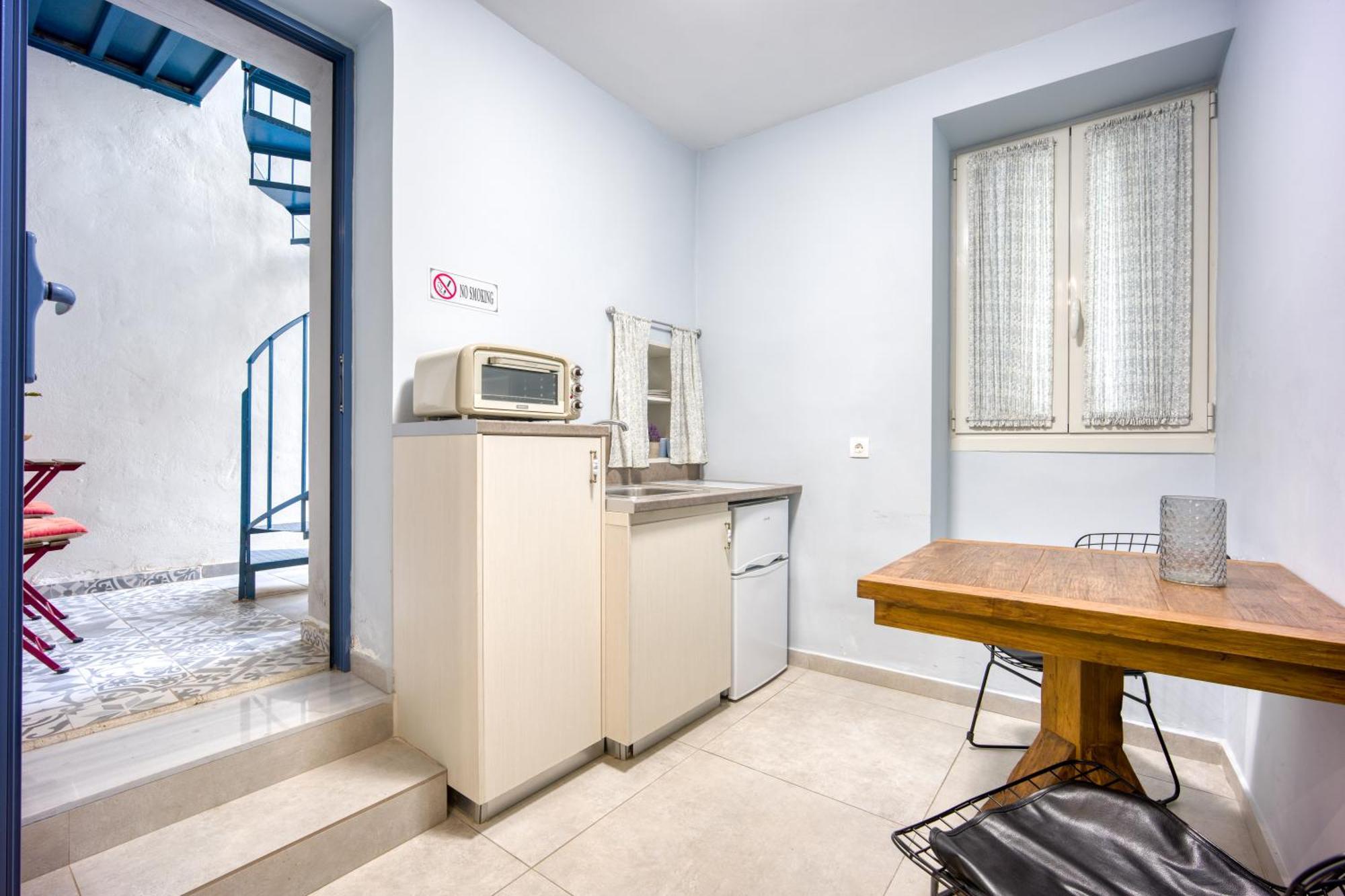 Bentzi...Boutique Apartment In Pangrati, Superior Suite เอเธนส์ ภายนอก รูปภาพ